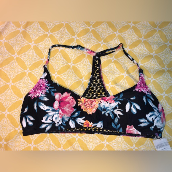 🌴NWOT Rip Curl Floral Racer Back Bikini Top - Picture 1 of 4